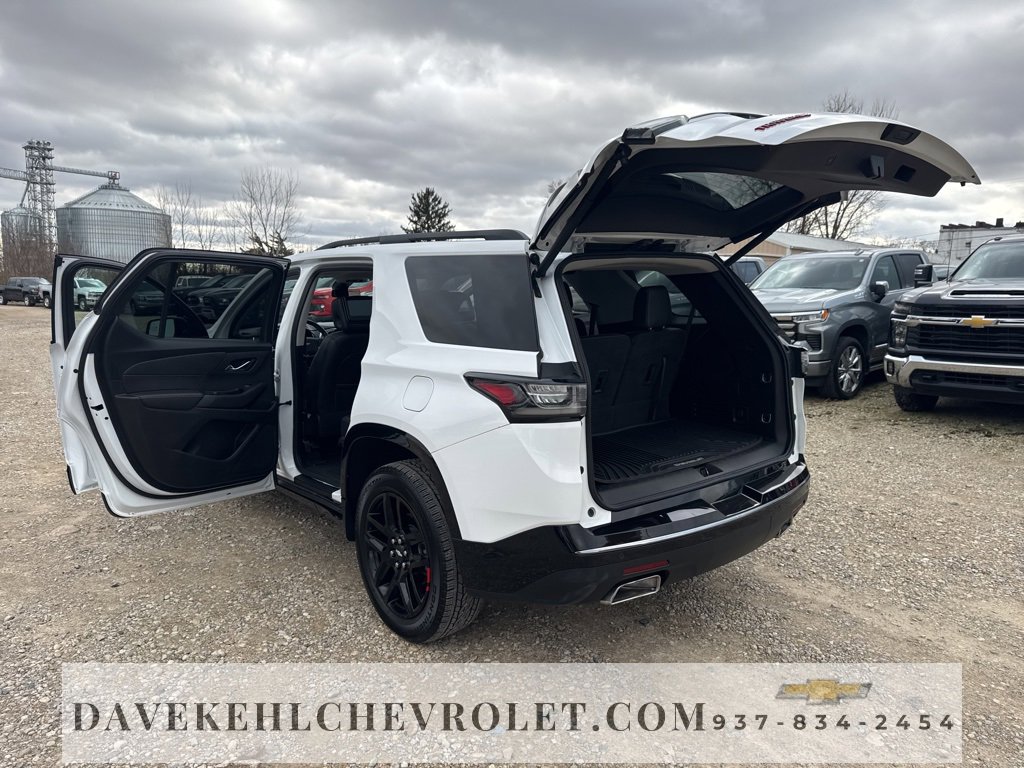 Used 2020 Chevrolet Traverse Premier w/ Redline Edition image 12