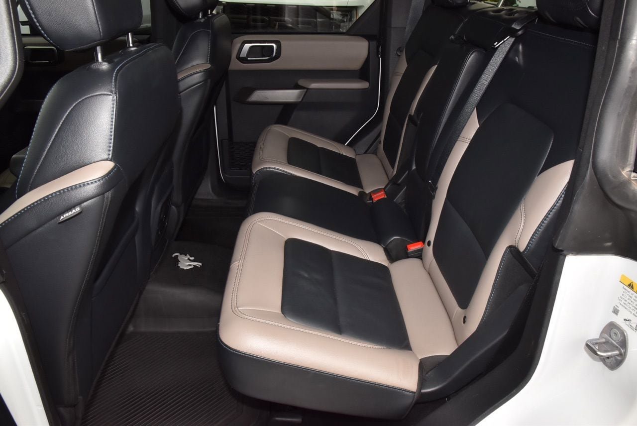 Used 2023 Ford Bronco Wildtrak image 14