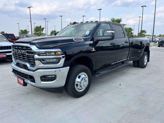 New 2027 RAM 3500 Tradesman AWD/4WD image 3