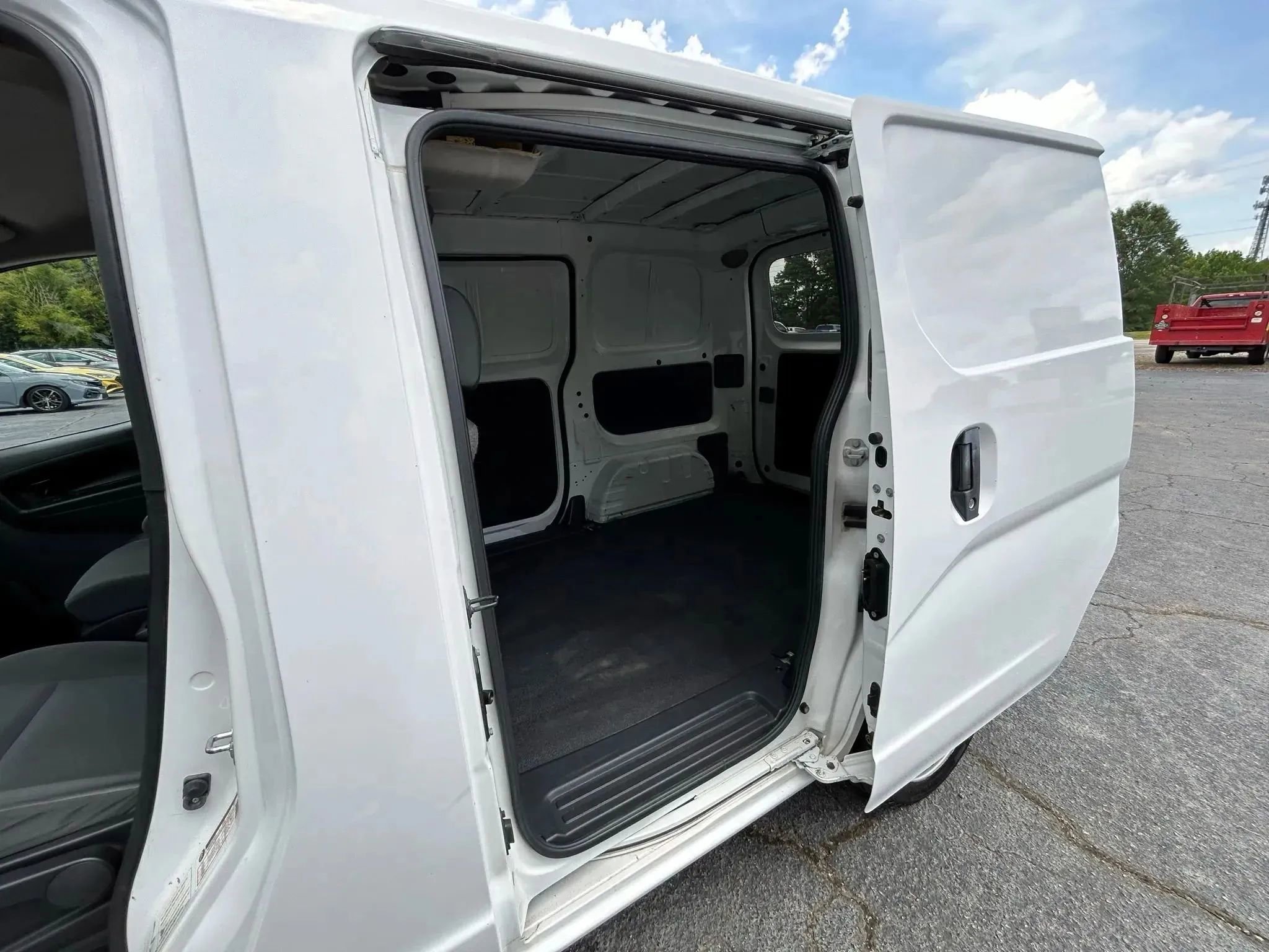Used 2017 Nissan NV200 S w/ Back Door Glass Package image 20