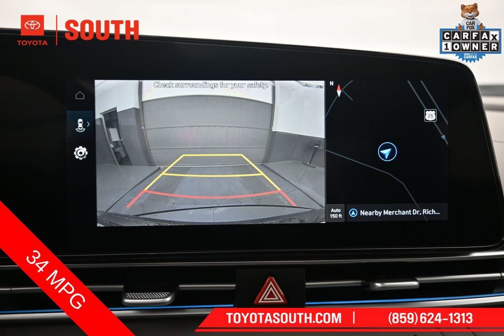 Used 2025 Hyundai Elantra SEL FWD image 17