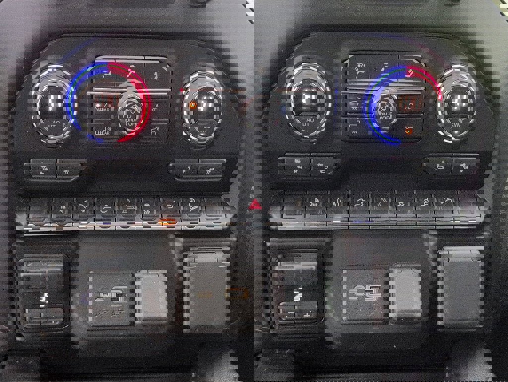 Used 2020 Chevrolet Silverado 1500 RST w/ All-Star Edition image 21