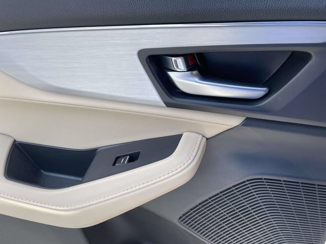 Used 2023 Acura MDX SH-AWD w/ Technology Package image 17