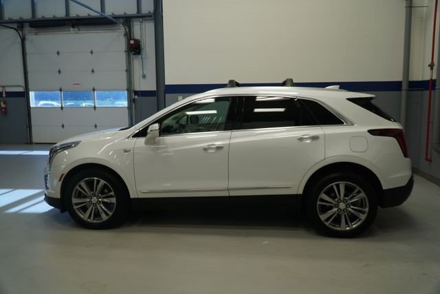 Certified 2023 Cadillac XT5 Premium Luxury AWD/4WD image 2