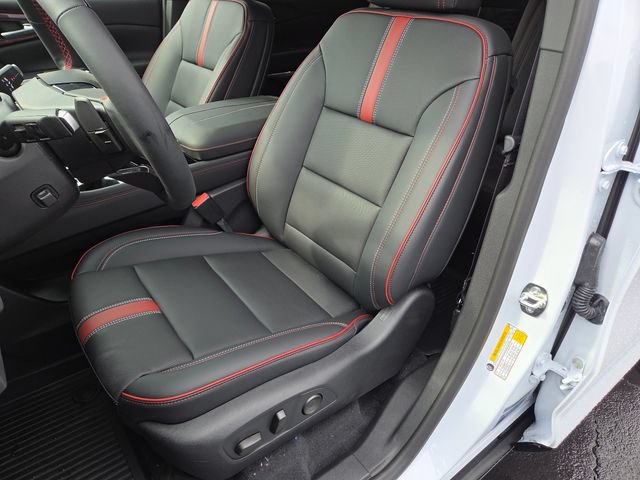 New 2027 Chevrolet Traverse RS w/ LPO, Floor Liner Package AWD/4WD image 26