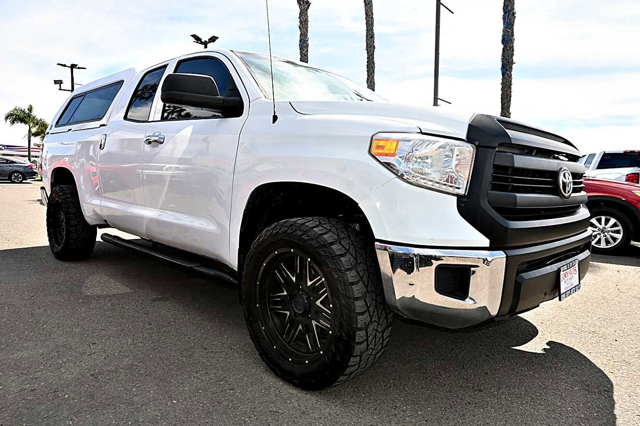 Used 2016 Toyota Tundra SR w/ Tow Package image 3