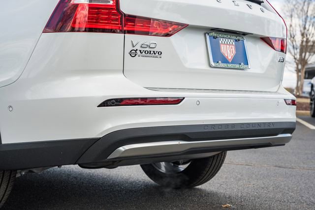 New 2026 Volvo V60 B5 Cross Country Plus w/ Protection Package Premier image 7