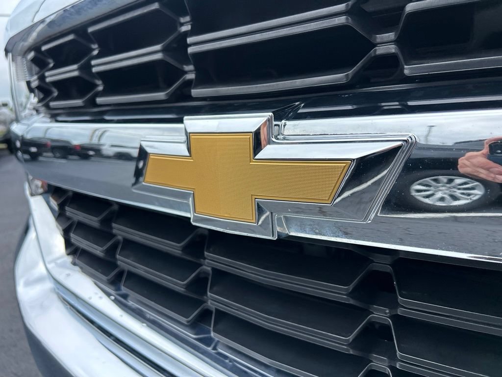 Used 2018 Chevrolet Silverado 1500 LT w/ All Star Edition RWD image 11