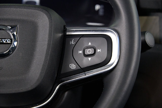 Certified 2023 Volvo C40 P8 Recharge Ultimate AWD/4WD image 10