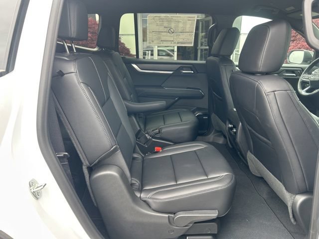 New 2026 GMC Acadia Elevation w/ Elevation Premium Package AWD/4WD image 12