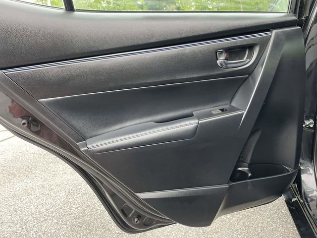 Used 2018 Toyota Corolla SE FWD image 16