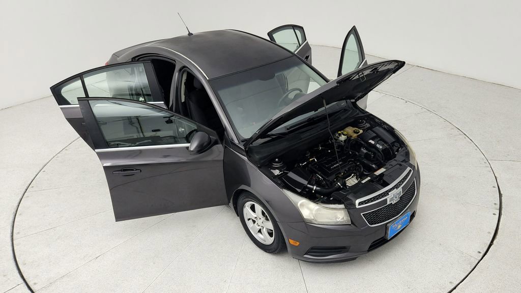 Used 2014 Chevrolet Cruze LT image 40