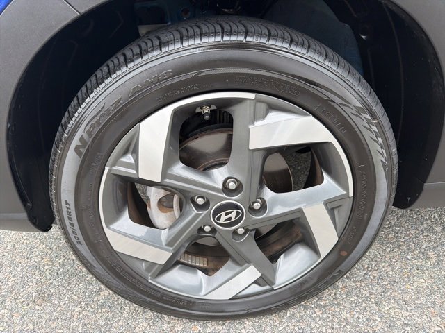 Certified 2022 Hyundai Venue Limited w/ Cargo Package image 39