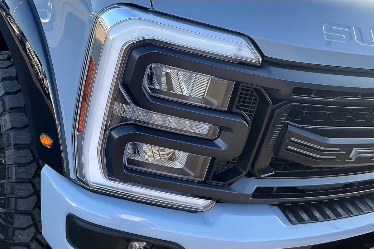 Used 2024 Ford F250 Lariat w/ Lariat Ultimate Package AWD/4WD image 24