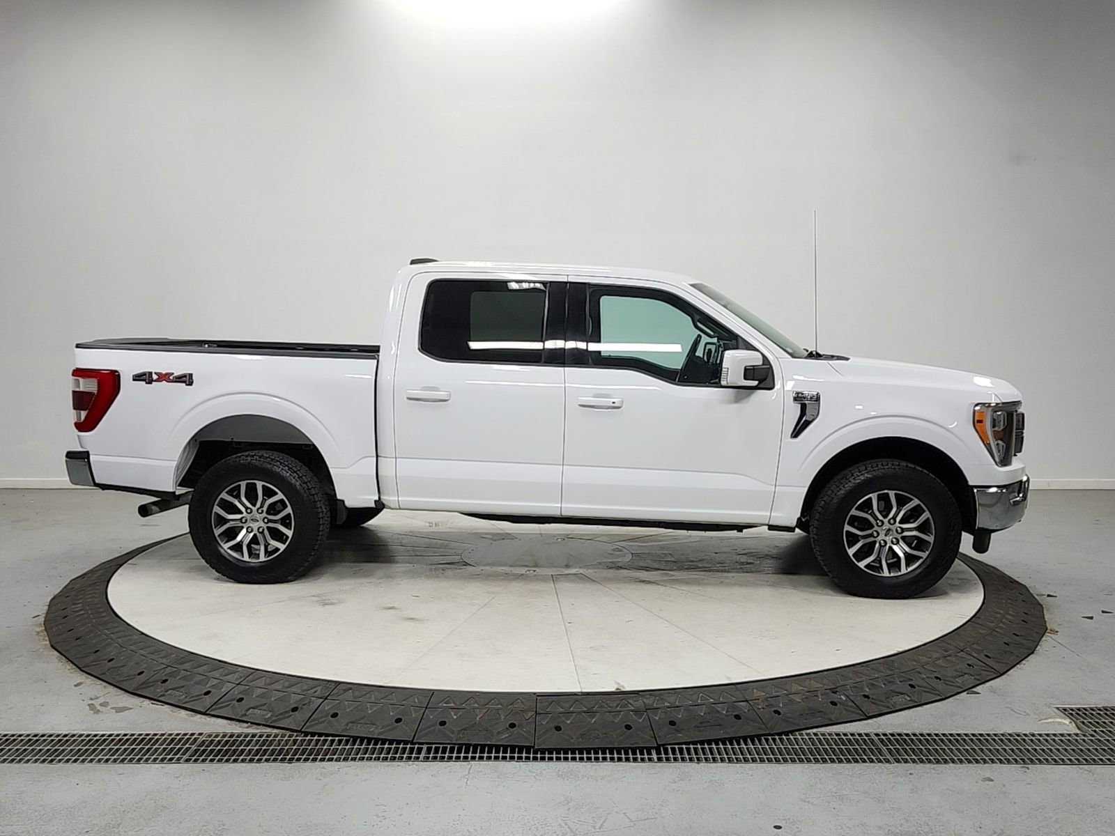 Used 2021 Ford F150 Lariat w/ Equipment Group 501A Mid AWD/4WD image 8