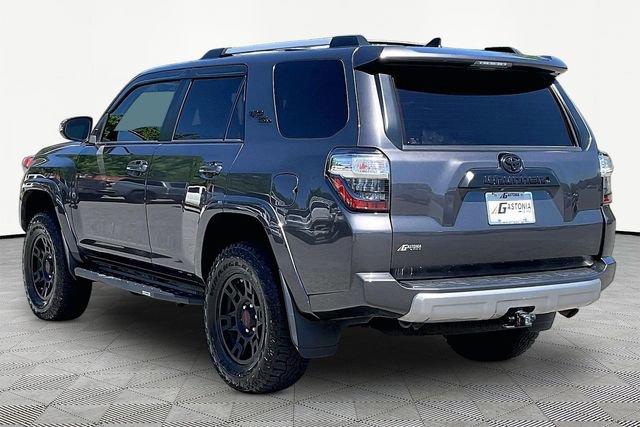 Used 2018 Toyota 4Runner TRD Off-Road Premium AWD/4WD image 4