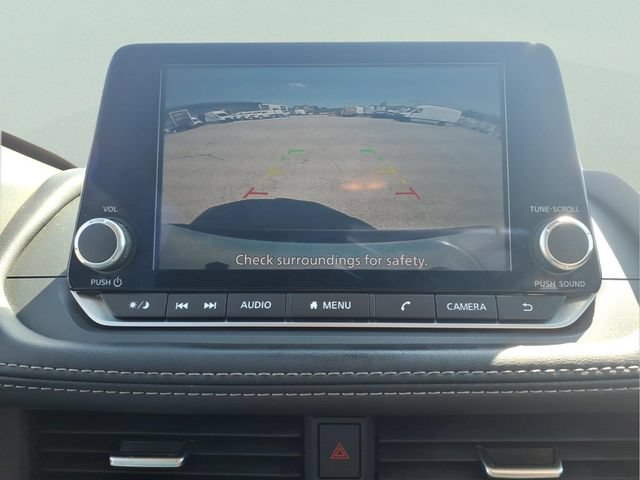 Used 2023 Nissan Rogue S AWD/4WD image 19