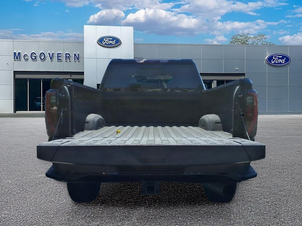 Used 2024 GMC Sierra 3500 AT4 w/ AT4 Premium Plus Package AWD/4WD image 10