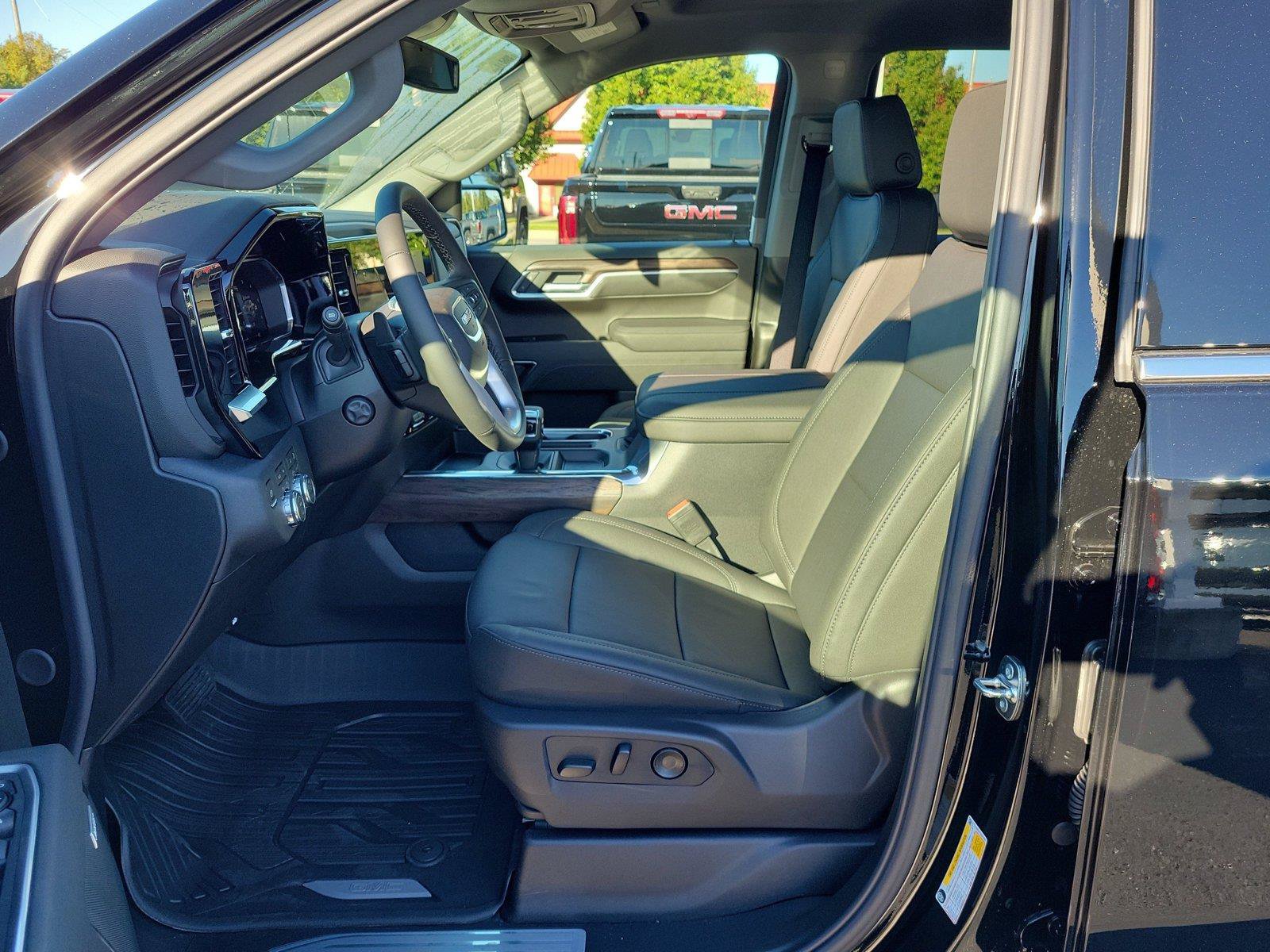 New 2026 GMC Sierra 1500 SLT w/ SLT Premium Package AWD/4WD image 15