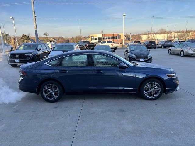 Certified 2025 Honda Accord EX-L image 4