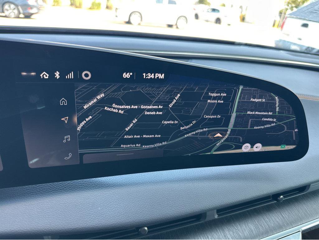 Used 2023 Lucid Air Touring image 5