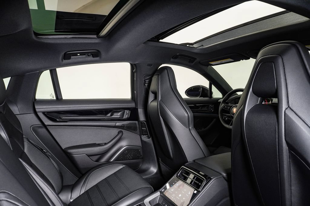New 2026 Porsche Panamera 4 AWD/4WD image 16