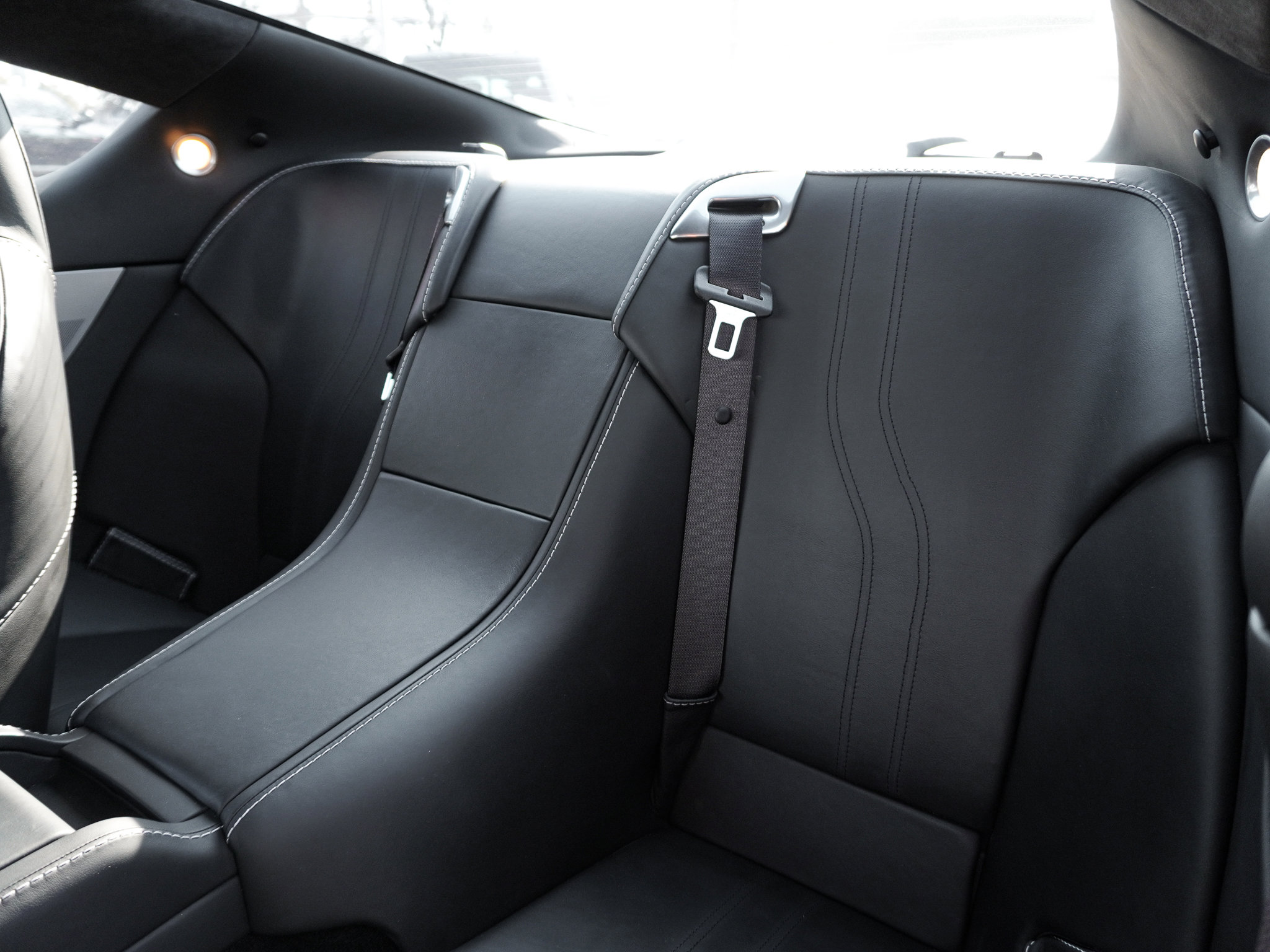 Used 2012 Aston Martin DBS Carbon Black image 28