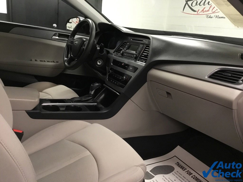 Used 2017 Hyundai Sonata SE FWD image 38