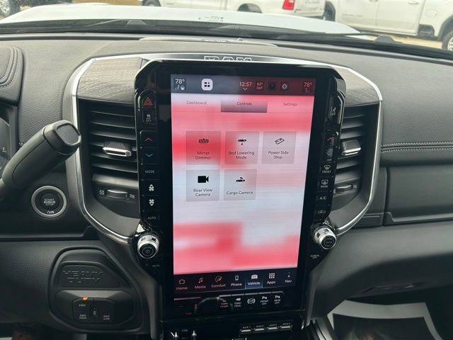 New 2026 RAM 2500 Laramie AWD/4WD image 30
