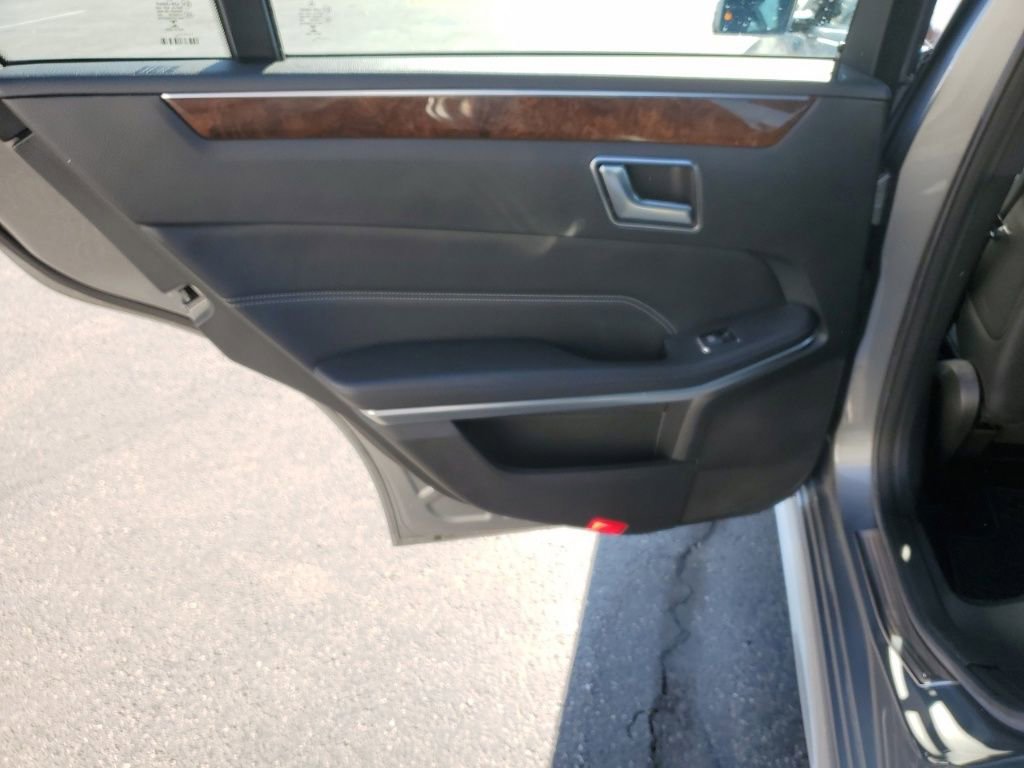 Used 2014 Mercedes-Benz E 350 E 350 image 26