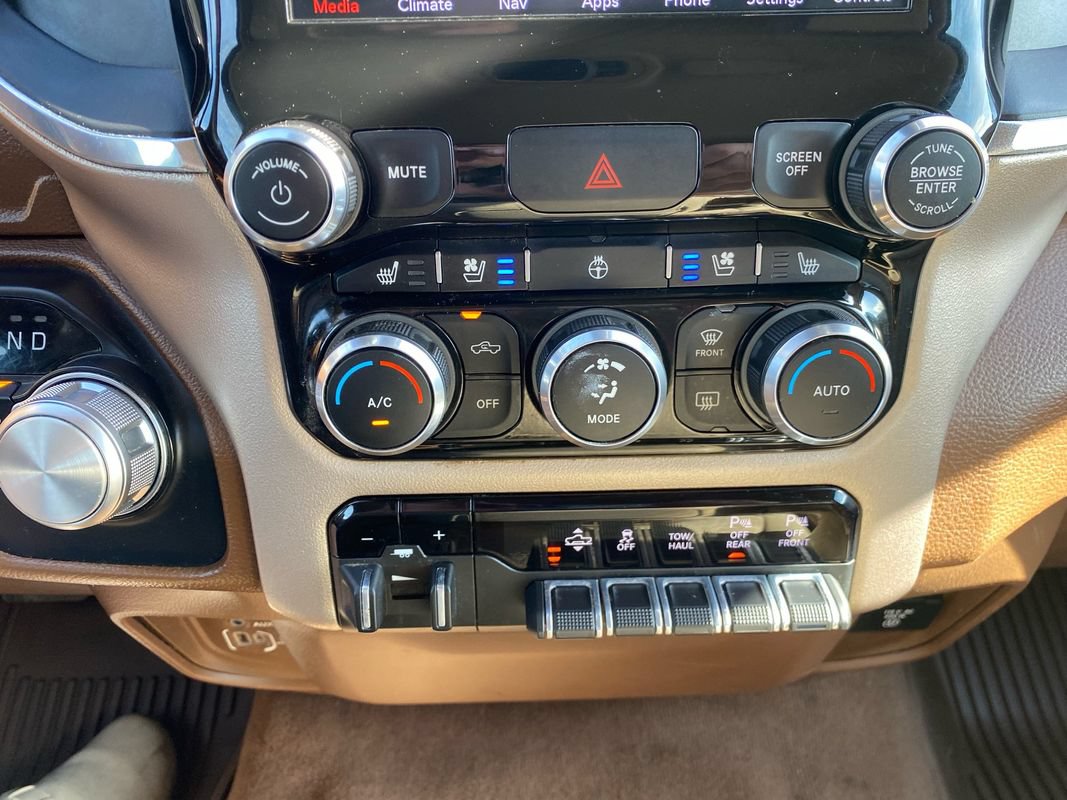 Used 2021 RAM 1500 Laramie AWD/4WD image 26