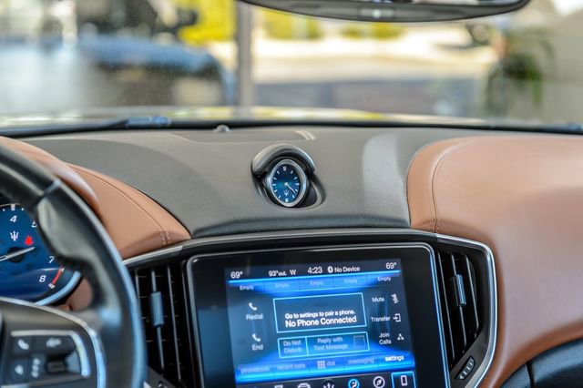Used 2018 Maserati Ghibli RWD image 31