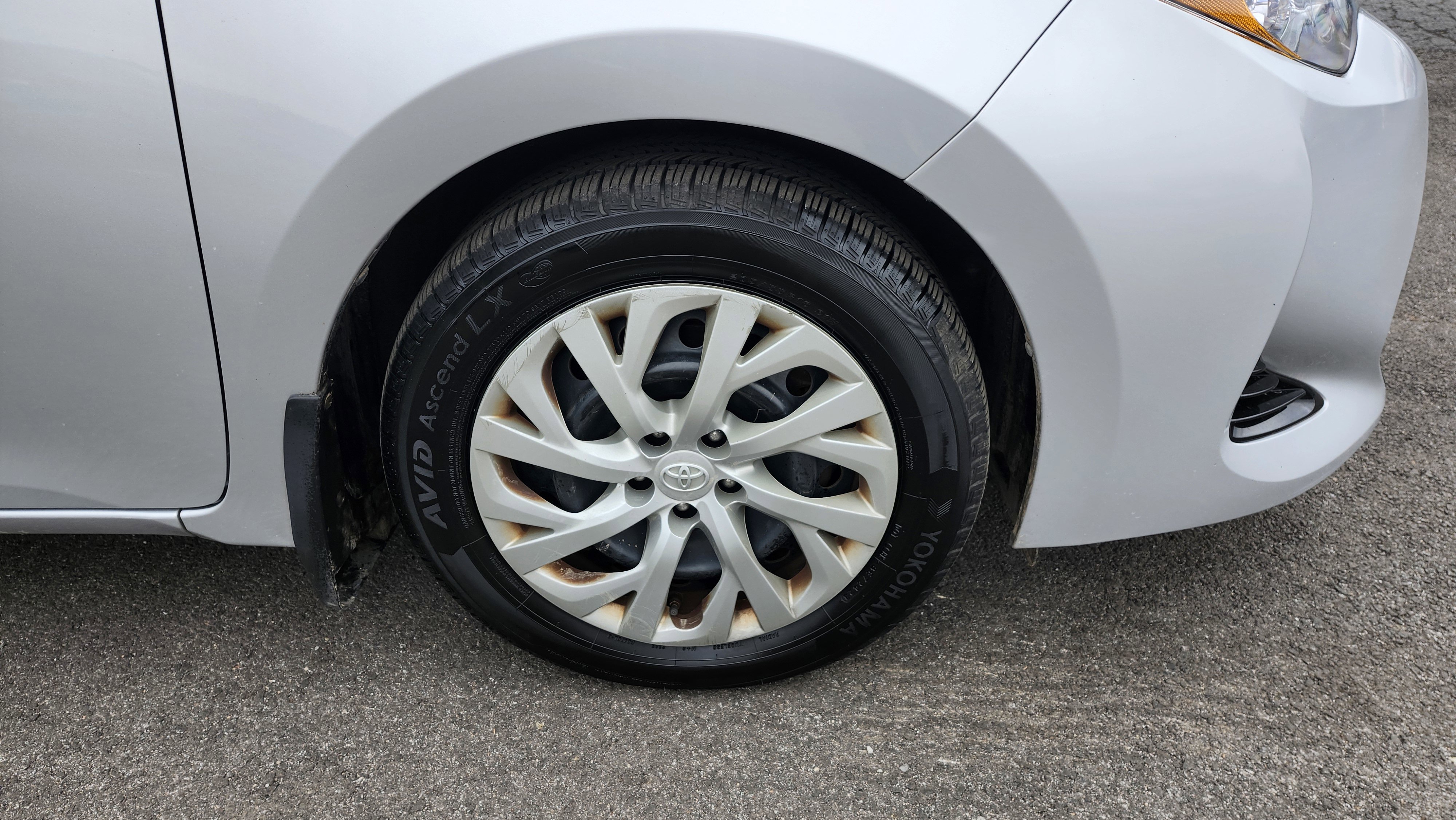 Used 2017 Toyota Corolla LE image 8