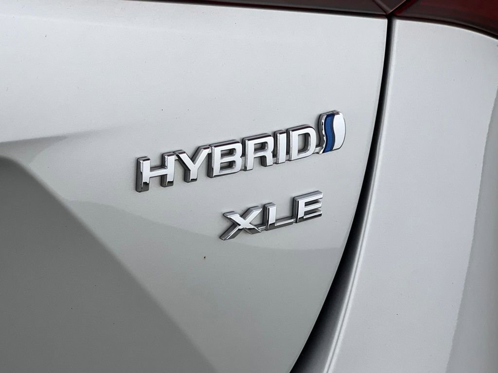 Used 2022 Toyota Prius XLE w/ Premium Convenience Package image 44