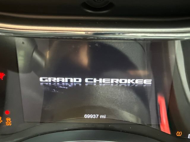 Used 2021 Jeep Grand Cherokee Laredo X AWD/4WD image 10
