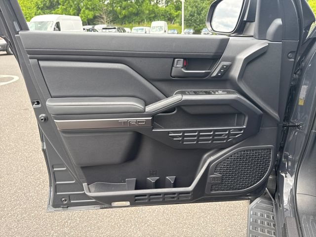 Certified 2025 Toyota 4Runner TRD Off-Road Premium AWD/4WD image 24