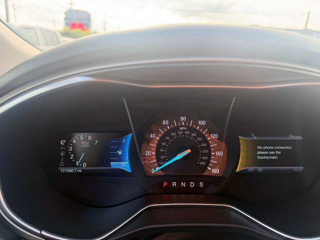 Used 2014 Ford Fusion SE w/ Equipment Group 202A FWD image 14