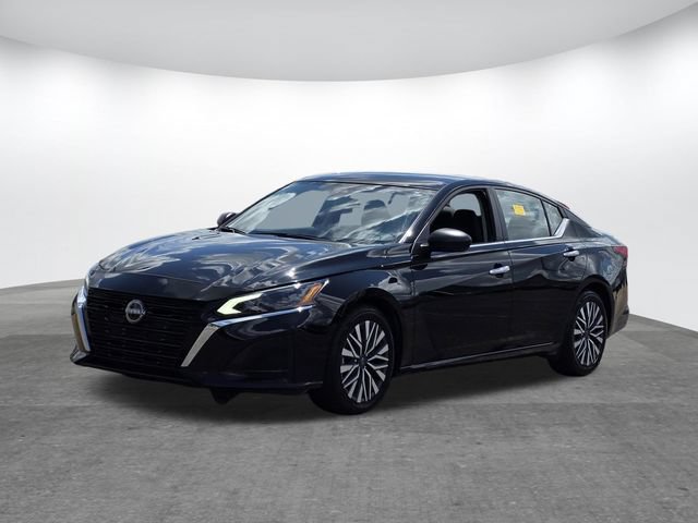 Used 2024 Nissan Altima 2.5 SV FWD image 7