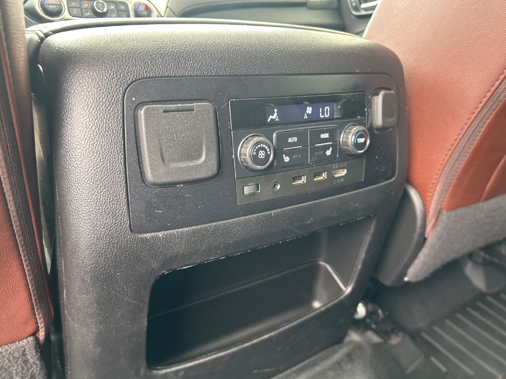 Certified 2020 Chevrolet Suburban Premier w/ Premier Plus Edition AWD/4WD image 31