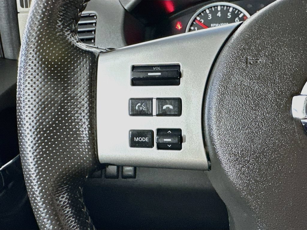 Used 2015 Nissan Xterra S AWD/4WD image 25