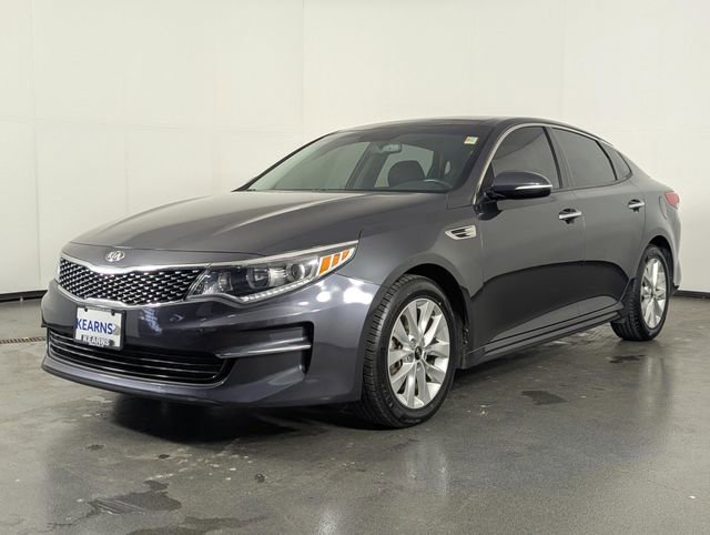 Used 2018 Kia Optima EX w/ Premium Package image 4