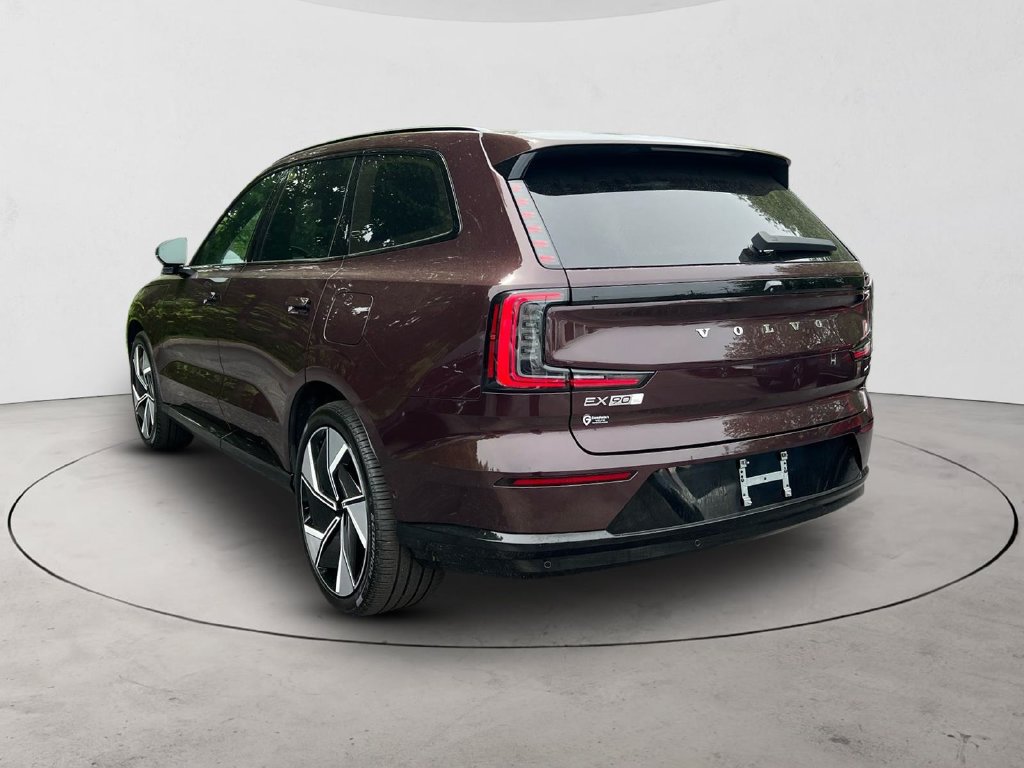 Certified 2025 Volvo EX90 Ultra AWD/4WD image 3