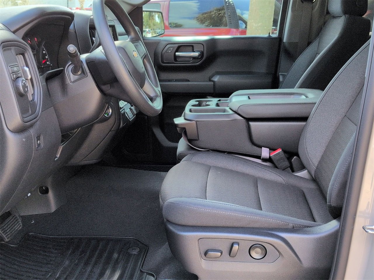 Used 2026 Chevrolet Silverado 1500 Custom w/ Turbomax Blackout Package image 18