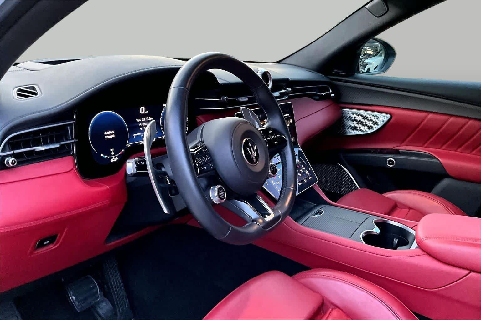 Used 2023 Maserati Grecale Trofeo AWD/4WD image 18