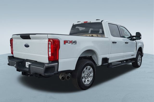 Used 2023 Ford F250 XLT w/ FX4 Off-Road Package image 9