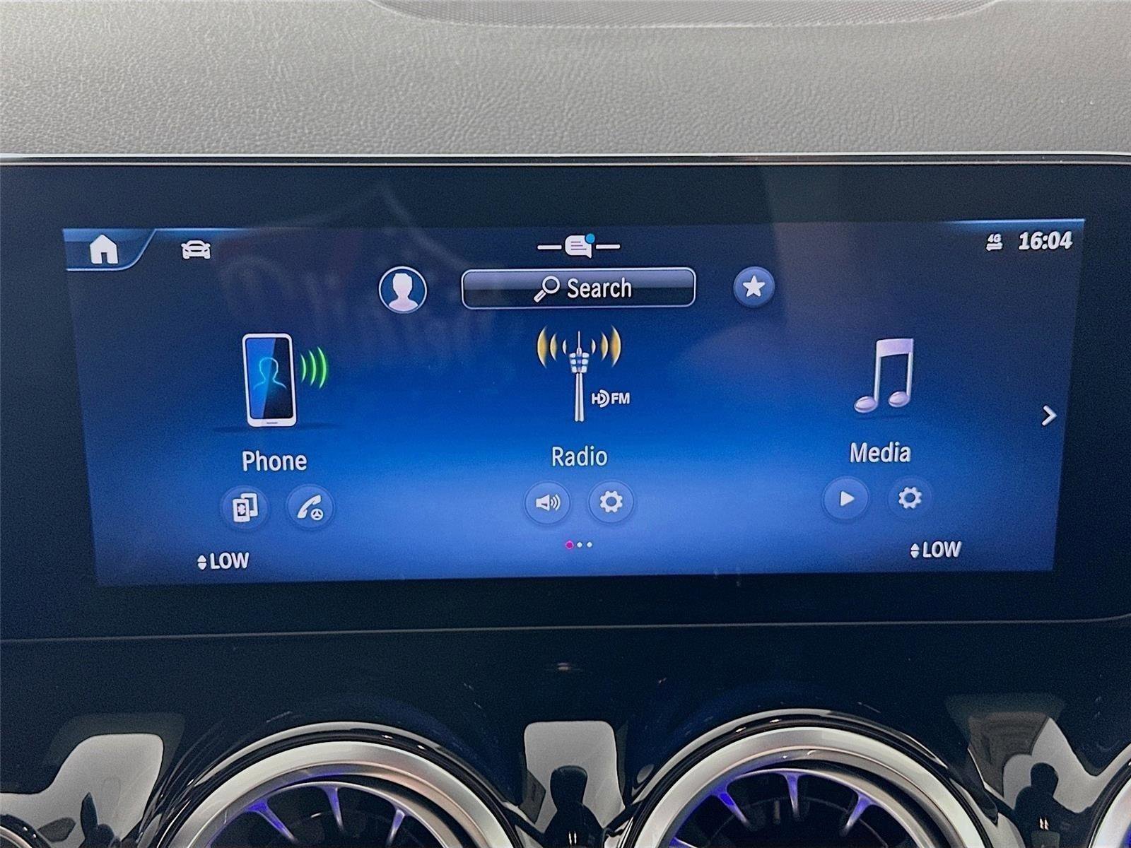 Used 2026 Mercedes-Benz GLA 250 4MATIC image 17