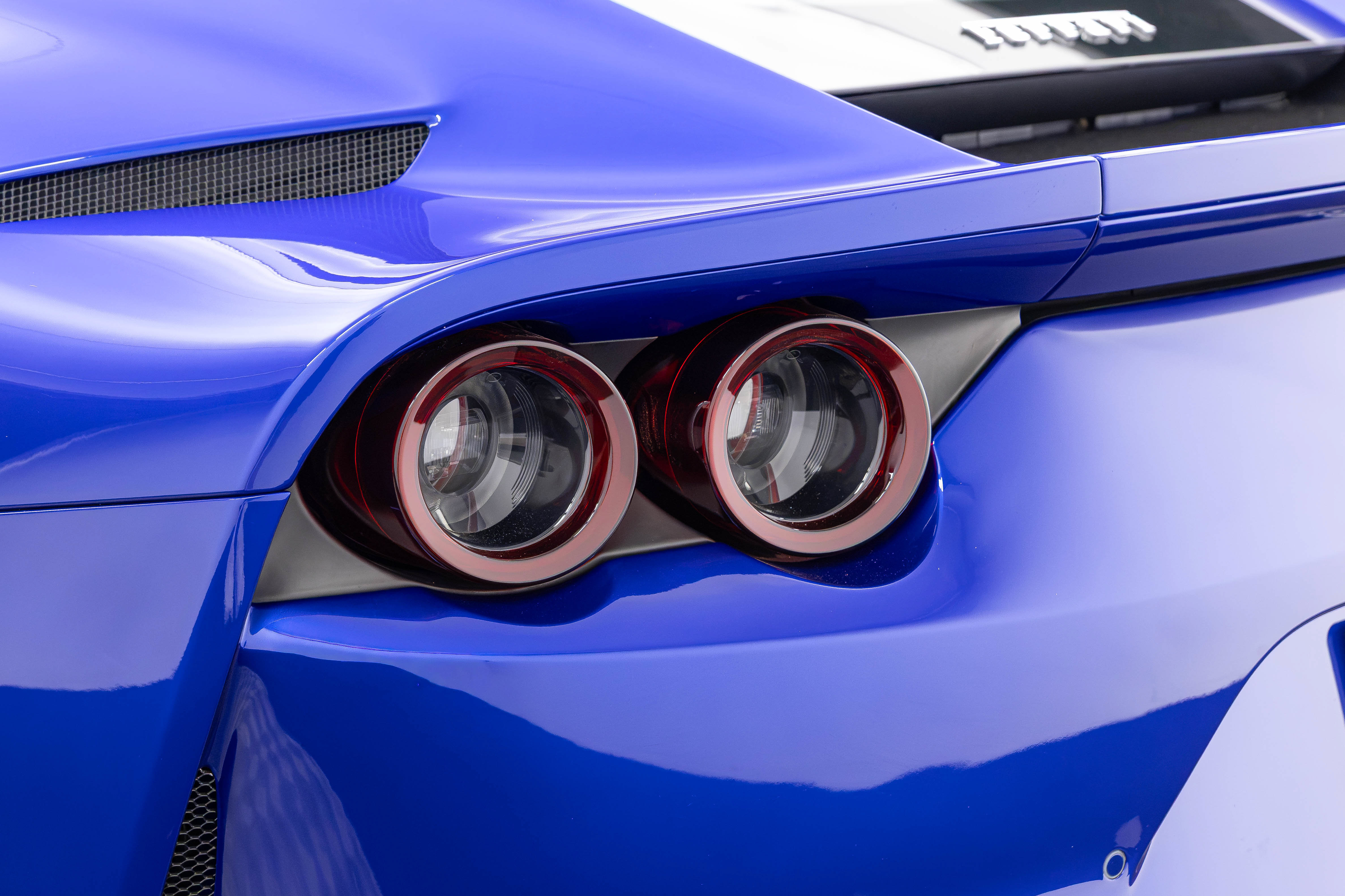 Used 2020 Ferrari 812 Superfast RWD image 67