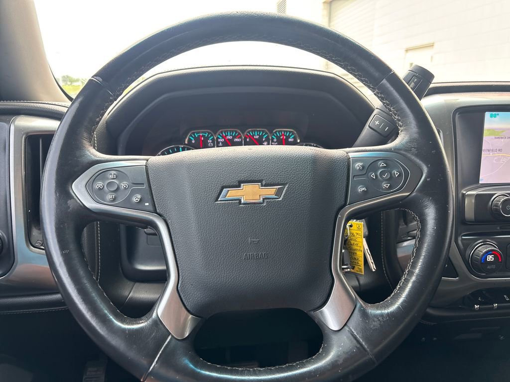 Used 2015 Chevrolet Silverado 1500 LTZ Z71 w/ LTZ Plus Package AWD/4WD image 18