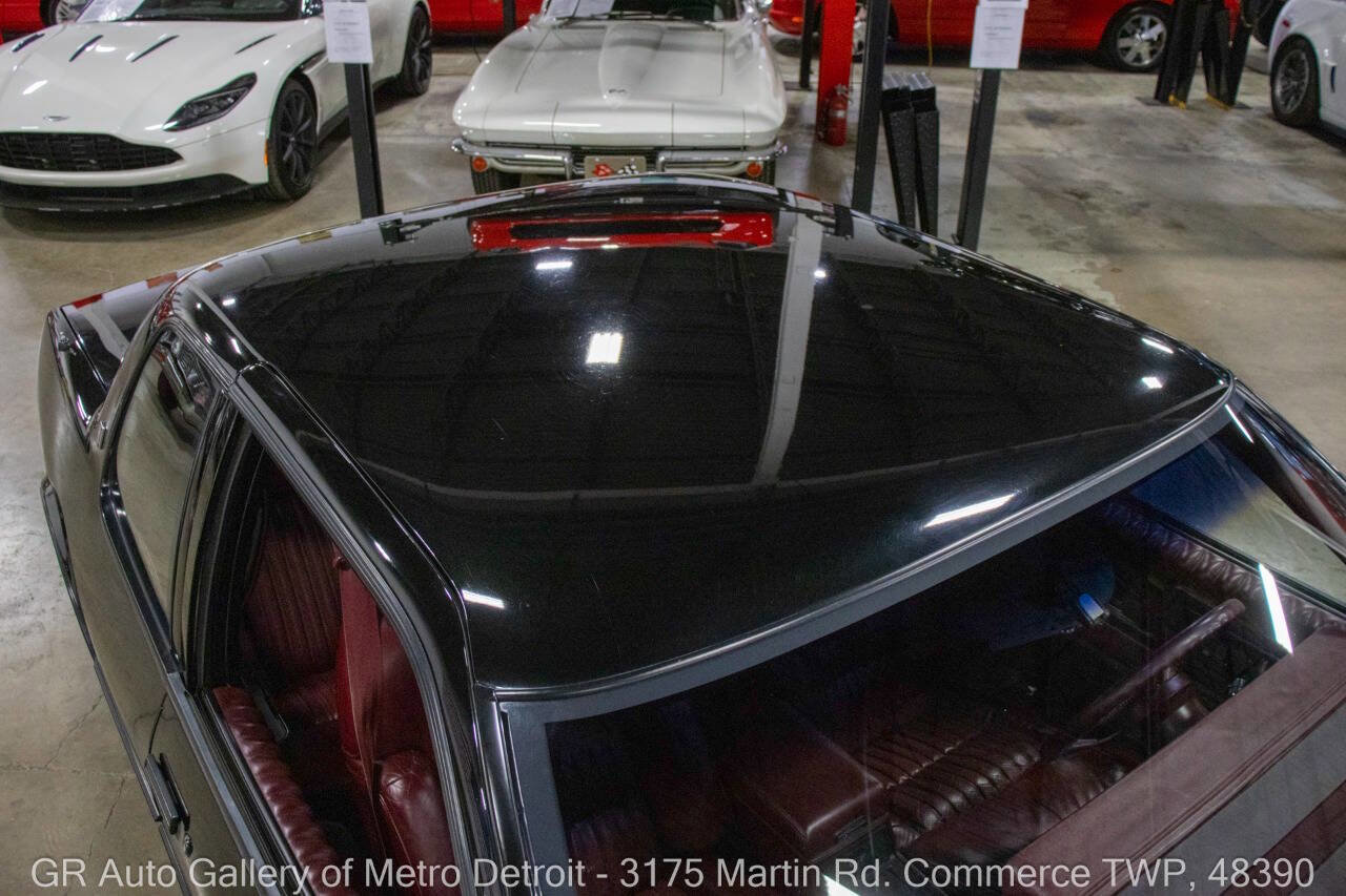 Used 1988 Oldsmobile Toronado Trofeo image 14