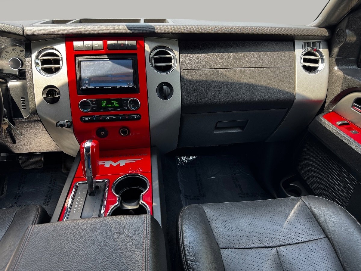 Used 2008 Ford Expedition Limited image 25